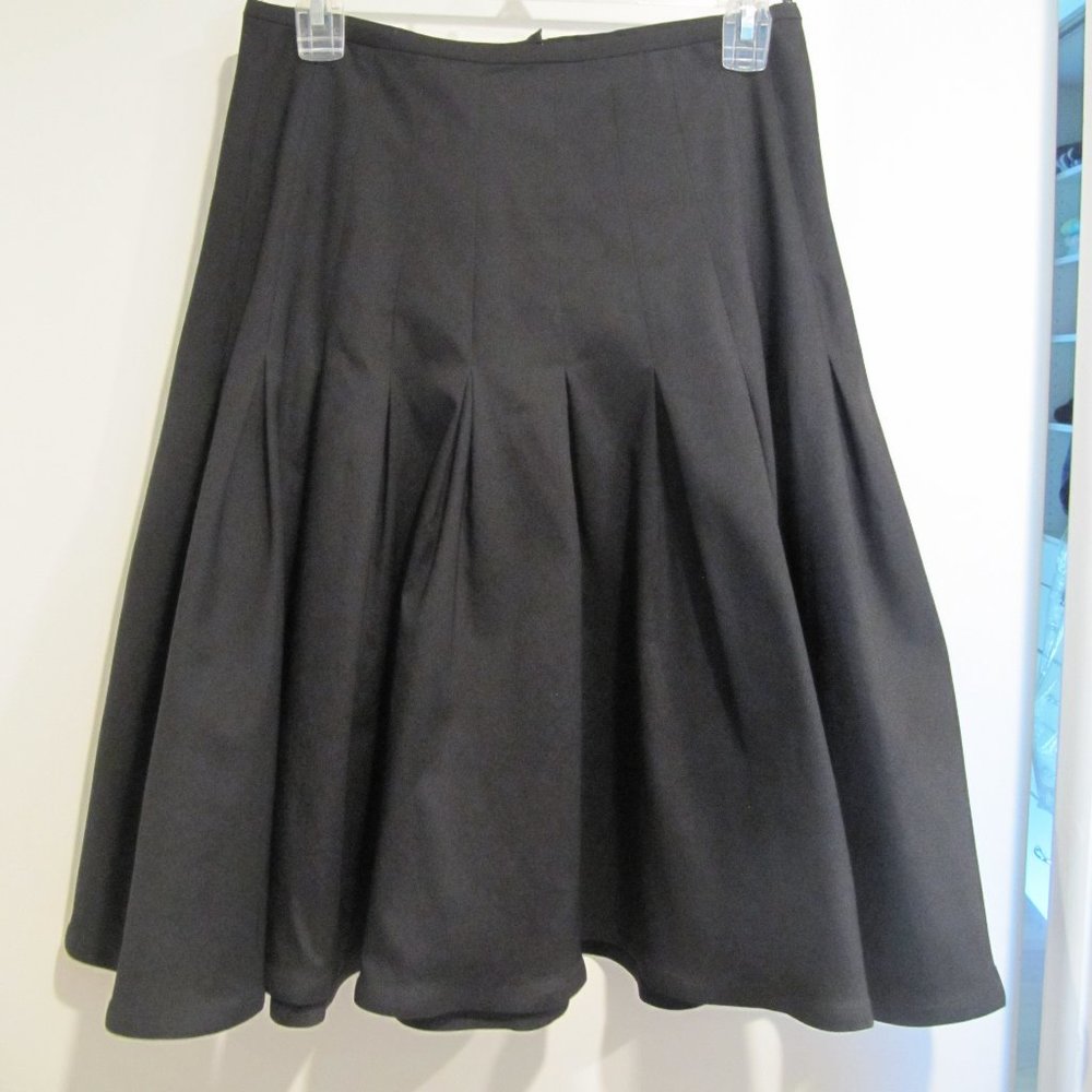 Price Drop ❣️ Tadashi Shoji Charcoal A-Line Skirt